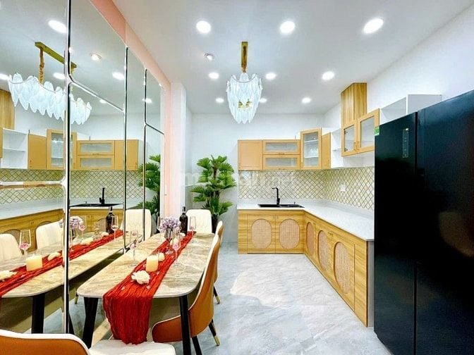 Hữu duyên!Nhận ngay nhà đẹp - 2,19tỷ - Đặng Văn Ngữ, p13, Phú Nhuận
