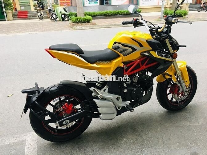 MV AGUSTA 125 CC SIÊU ĐẸP MÀU VÀNG 2023