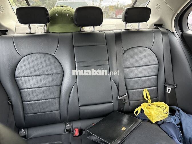 Mercedes Benz C Class 2018 C200 - 77000 km