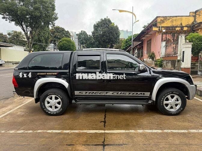 Isuzu Dmax 2010 LS 3.0 4x4 MT - 100000 km