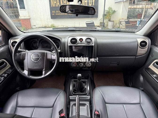 Isuzu Dmax 2010 LS 3.0 4x4 MT - 100000 km