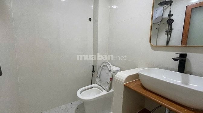 Nhà mặt tiền đường 32 1 trệt 2 lầu giá chỉ 7,9 tỷ TL