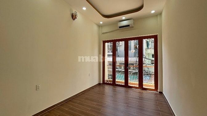 Nhà mặt tiền đường 32 1 trệt 2 lầu giá chỉ 7,9 tỷ TL
