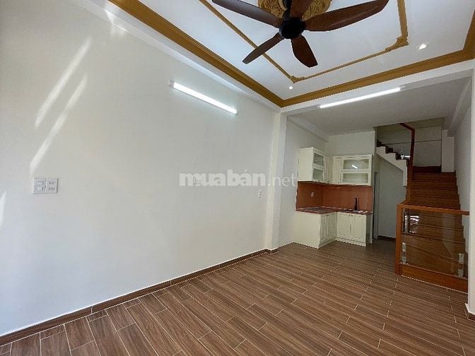 Nhà mặt tiền đường 32 1 trệt 2 lầu giá chỉ 7,9 tỷ TL