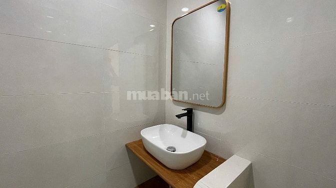 Nhà mặt tiền đường 32 1 trệt 2 lầu giá chỉ 7,9 tỷ TL