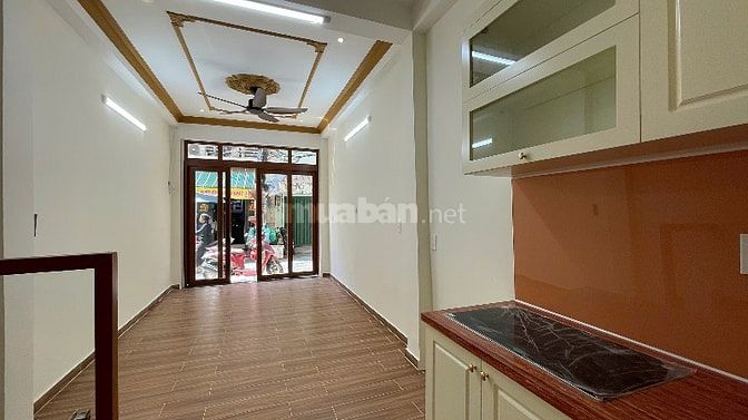 Nhà mặt tiền đường 32 1 trệt 2 lầu giá chỉ 7,9 tỷ TL