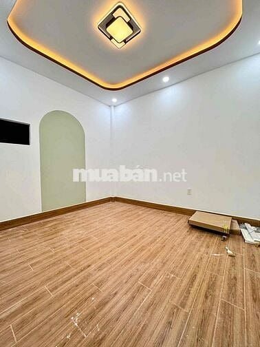 NHÀ MỚI 1/ HẺM THÔNG Ô TÔ - GẦN NGÃ TƯ BỐN XÃ, DT: 4m x 10m (40m²).