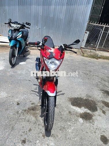 Suzuki raider