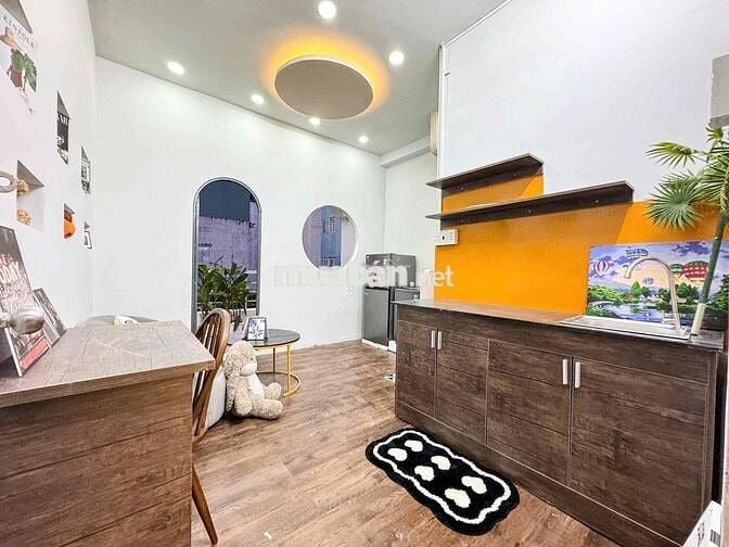 Cho Thuê Căn Hộ 1 Phòng Ngủ Ban Công Đúng Hình Đúng Giá Q3