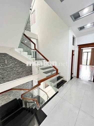 CHO THUÊ NHÀ MẶT TIỀN TRỤC CHÍNH NAM LONG