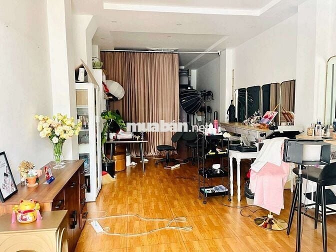 Nhà mới hầm + thang máy mặt tiền Cư Xá Bắc Hải, Quận 10 - cho thuê