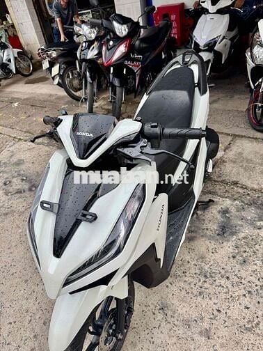 ❎❎ Vario 150 trắng đen đký 2019 xe đẹp có góp