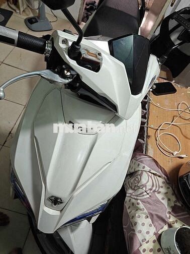 Air blade 125 2017 trắng zin đẹp BST 9C