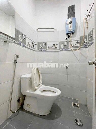 Cho thuê NC 2pn đường Nguyễn Công Hoan, Phú Nhuận 4*6 1tr2l
