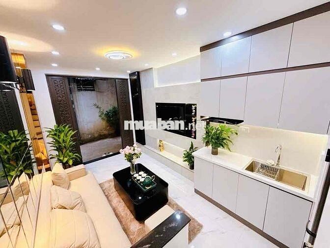 Bán Nhà Nguyễn Trãi, Chỉ Xách Valy đến ở