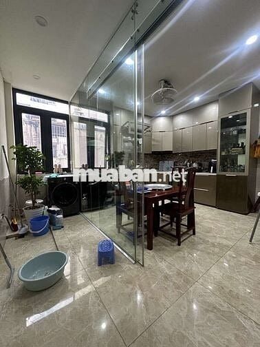 7 tầng, thang máy, kinh doanh, ô tô đỗ cửa