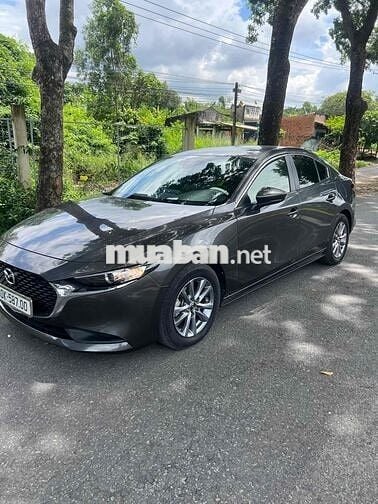 Mazda 3 2020 1.5L Luxury - 120000 km