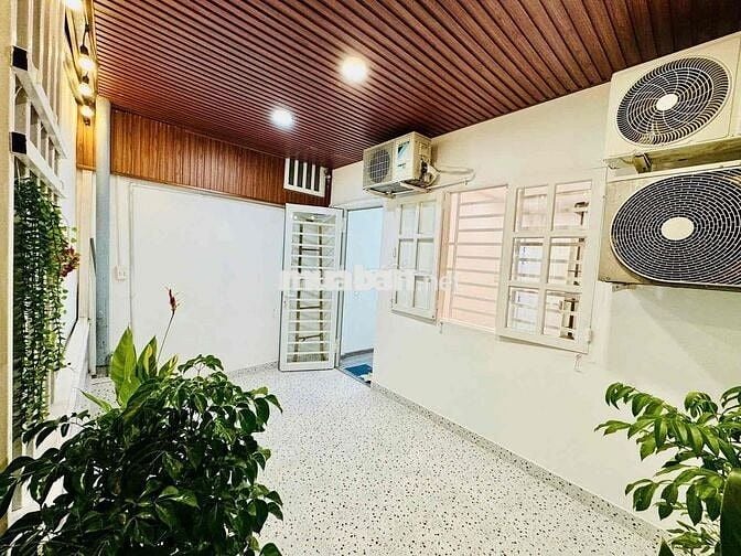 Siêu Phẩm Sát Ni Sư Huỳnh Liên-XH đậu cửa -56M2-3PN- Ngang hơn 4M-