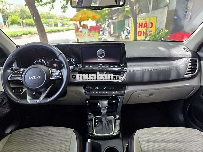 KIA SELTOS 1.6 PREMIUM SX 2023 ODO 30.000 KM