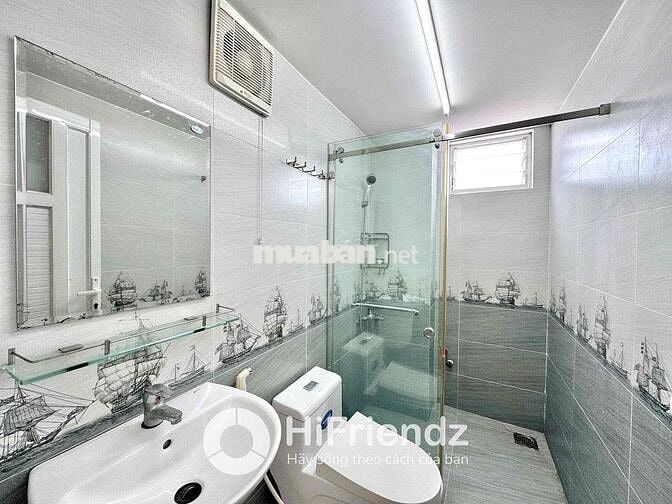 STUDIO FULL NỘI THẤT THANG MÁY CỬA SÔ TRỜI NHÀ MỚI GẦN UEH, Y DƯỢC…