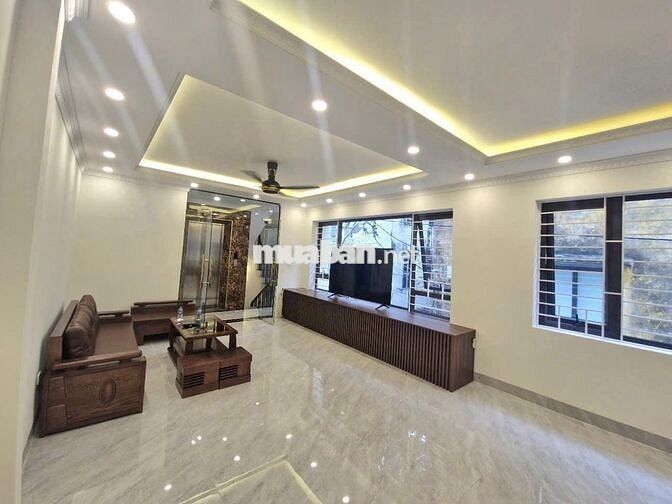 CẦN BÁN NHÀ THẠCH BÀN LONG BIÊN HÀ NỘI .