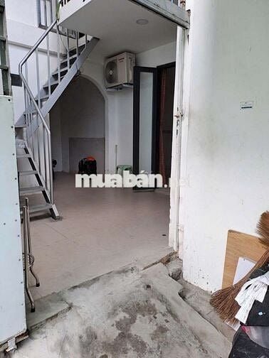 Nhà tầng trệt có PN + WC + Bếp + Sân để xe