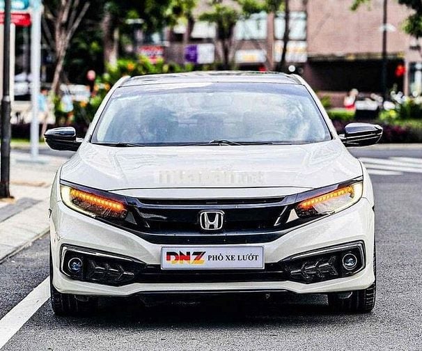 Honda Civic 1.8 2020 Full Option