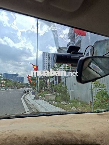 Bán ô tô 7 chỗ Nissan Grand Livina – Xe gia đình
