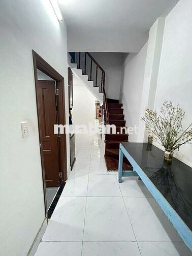 Nhà Mặt Tiền 1 Trệt 1 Lầu 3PN 3,5x20m Đường Số Tân Quy Q.7