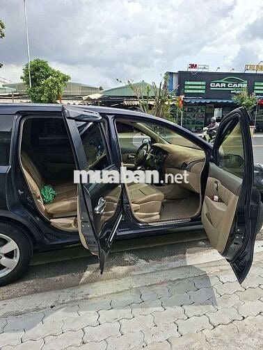 Bán ô tô 7 chỗ Nissan Grand Livina – Xe gia đình