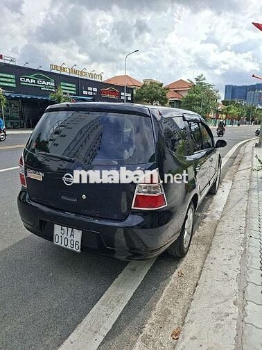 Bán ô tô 7 chỗ Nissan Grand Livina – Xe gia đình
