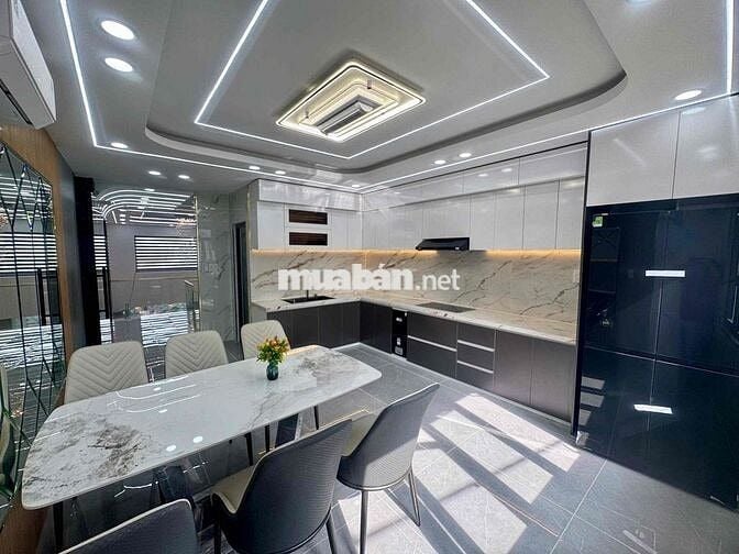 Bán nhà 4.2x19m, 1 lững, 3 lầu, 4pn, khu phân lô, Thạnh Xuân, Q12
