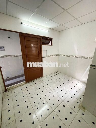 Phòng trọ Tân Phú - có máy lạnh, wc riêng- Giá 2Tr500