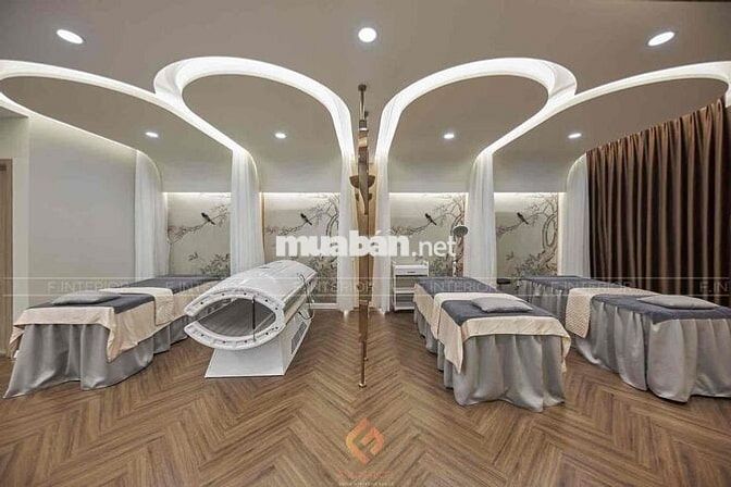 MẶT TIỀN LỚN 8M NGAY KHU KHÁCH SẠN QUẬN 1 - 4 Sàn Suốt có thang máy