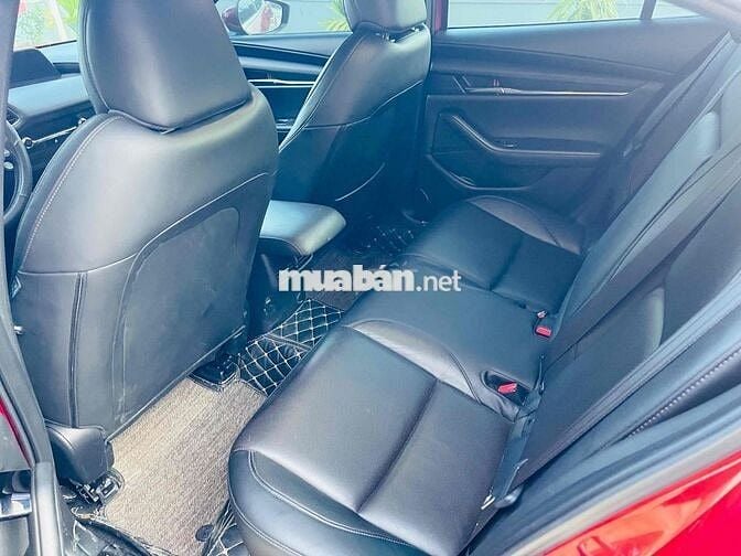Mazda 3 2020 Sedan 1.5L Luxury - 62000 km