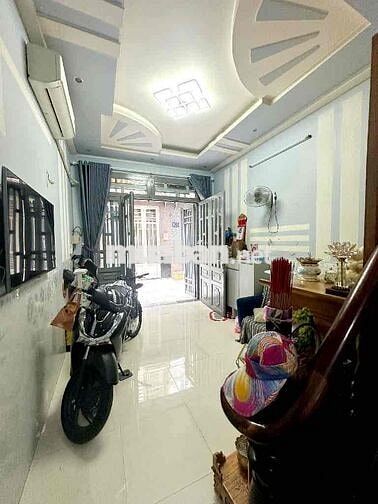 Nhà Hẻm To - Quận 8 - Giáp Võ Văn Kiệt - 4 phòng - vuông vức - hơn 5ty