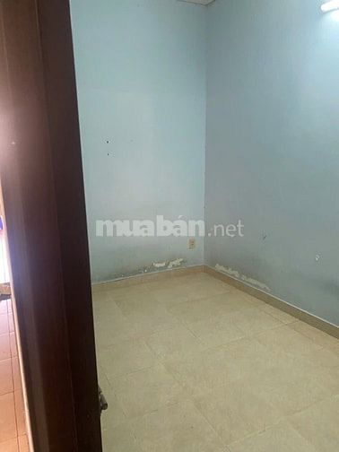 Cho thuê nguyên căn lầu 2 Bùi Hữu Nghĩa q5