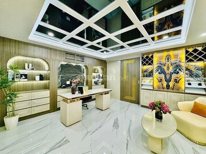 Đi nước ngoài bán gấp nhà Nhiêu Tâm, p5, Q5. 62m2. Chỉ 3,25tỷ. Hẻm 6m