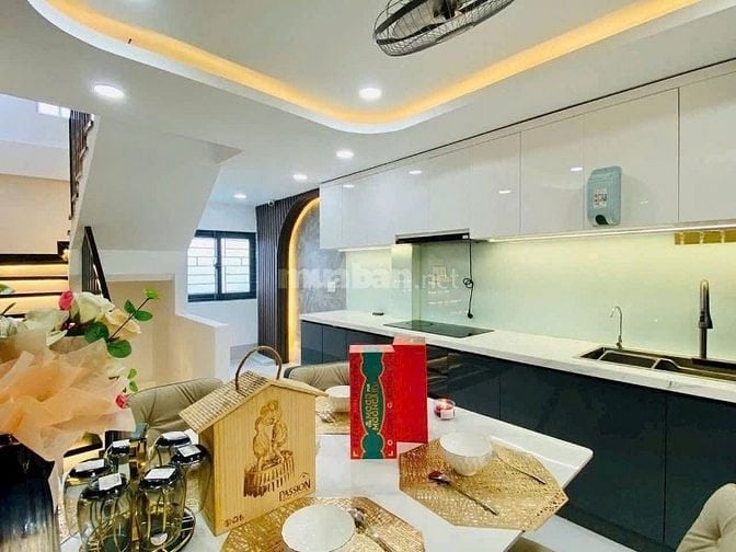 Nhà khu sân bay đường Phan Thúc Duyện cần bán, giá 5tỷ470/69,73m2