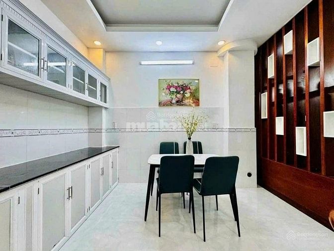 Định cư bán gấp nhà đẹp Xô Viết Nghệ Tĩnh, Bình Thạnh giá 2 tỷ 750 TL