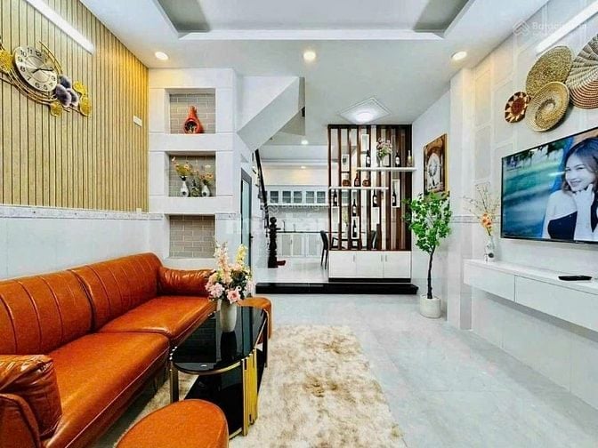 Định cư bán gấp nhà đẹp Xô Viết Nghệ Tĩnh, Bình Thạnh giá 2 tỷ 750 TL