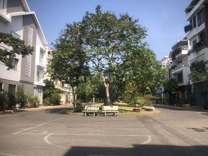 20 nền đất đầu tư Gần sông Giồng, Giá 4.5 tỷ / 80m2 . SỔ RIÊNG