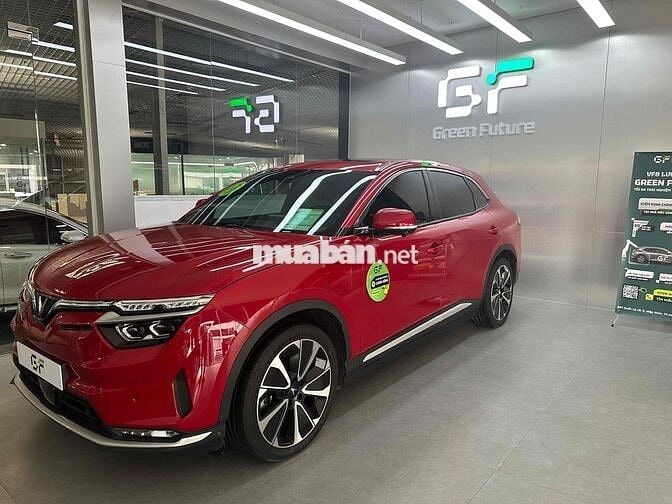VinFast VF8 2023 Plus Odo 4v km Đổi Xăng giảm 70tr