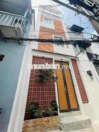 NHÀ MỚI - 4 TẦNG - SÁT MT CÔNG VIÊN KHÁNH HỘI HẺM THÔNG - P3- QUẬN 4