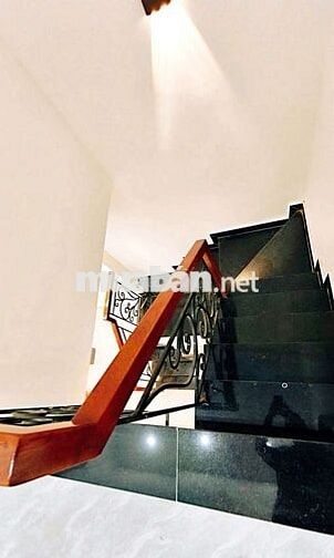 MỚI, MẶT PHỐ – Nguyễn Sơn, Văn Cao – DTSD 65m2 – Chỉ 4.x tỷ