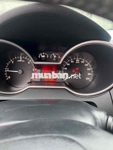 Mazda BT 50 2017 2.2L 4x2 AT - 130000 km