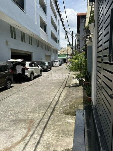 "Bán Nhà Mặt Tiền 182M Lê Thị Bạch Cát, P11, Q11