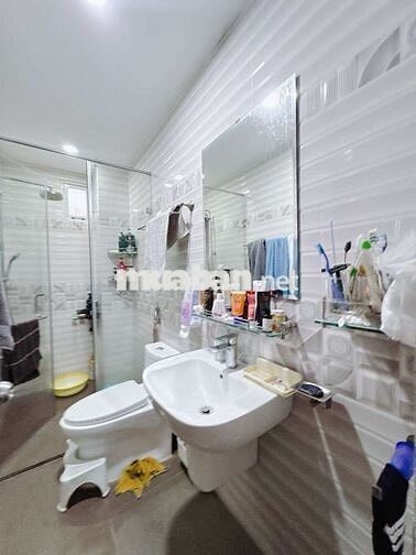 Q4, hẻm 1/ cách MT Tôn Đản 20m, KQH,  5 tầng, 44,2 m2, 6.35 tỷ