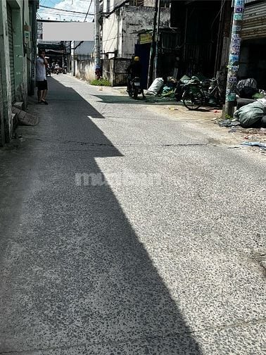 Bán nhà xưởng đường Vĩnh Lộc, dt 8mx29m, xưởng mới xây, giá 10.6 tỷ TL