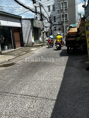 Bán nhà xưởng đường Vĩnh Lộc, dt 8mx29m, xưởng mới xây, giá 10.6 tỷ TL